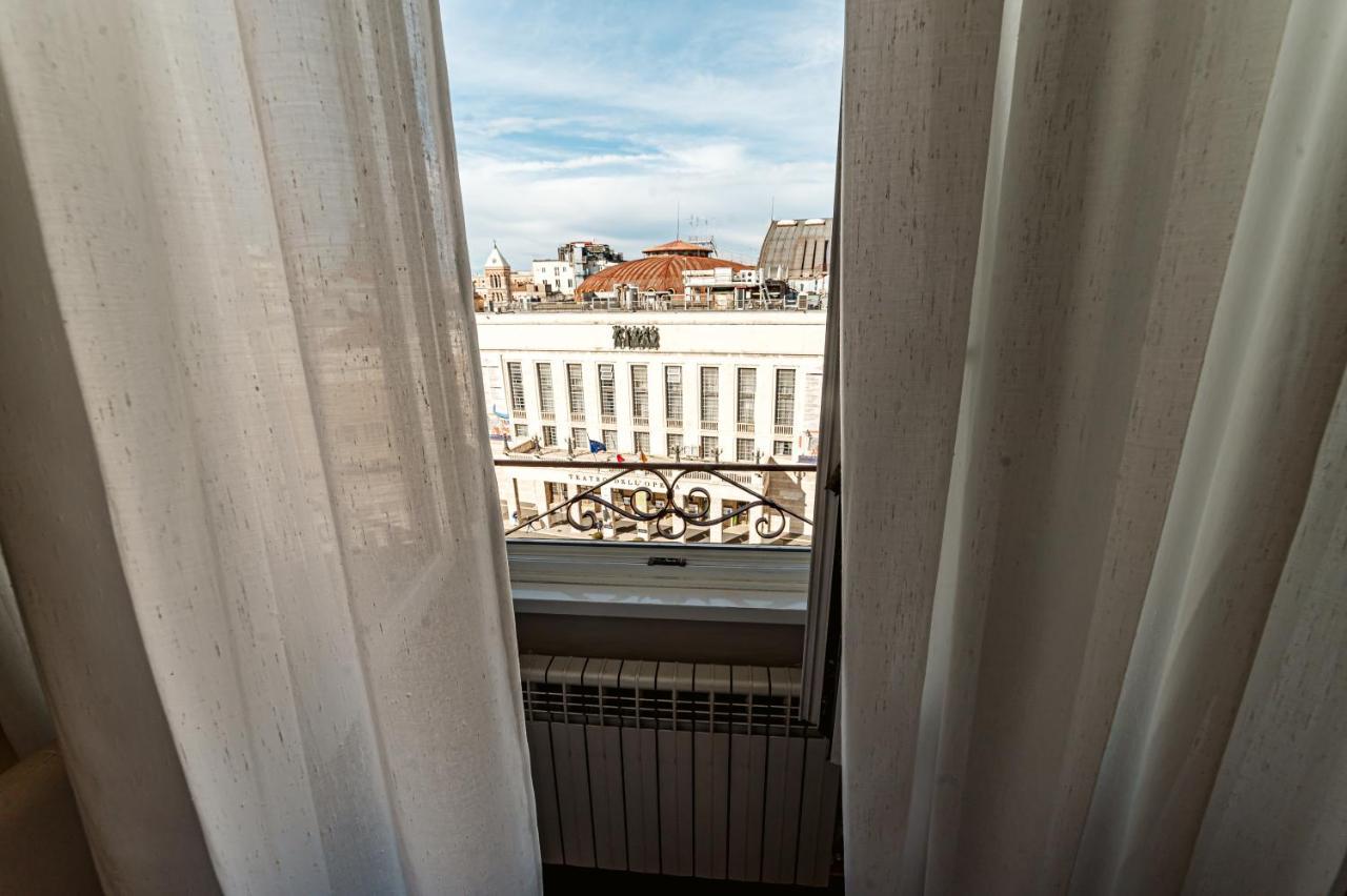 Downtown Luxury B&B - Termini Train Station Rome Buitenkant foto