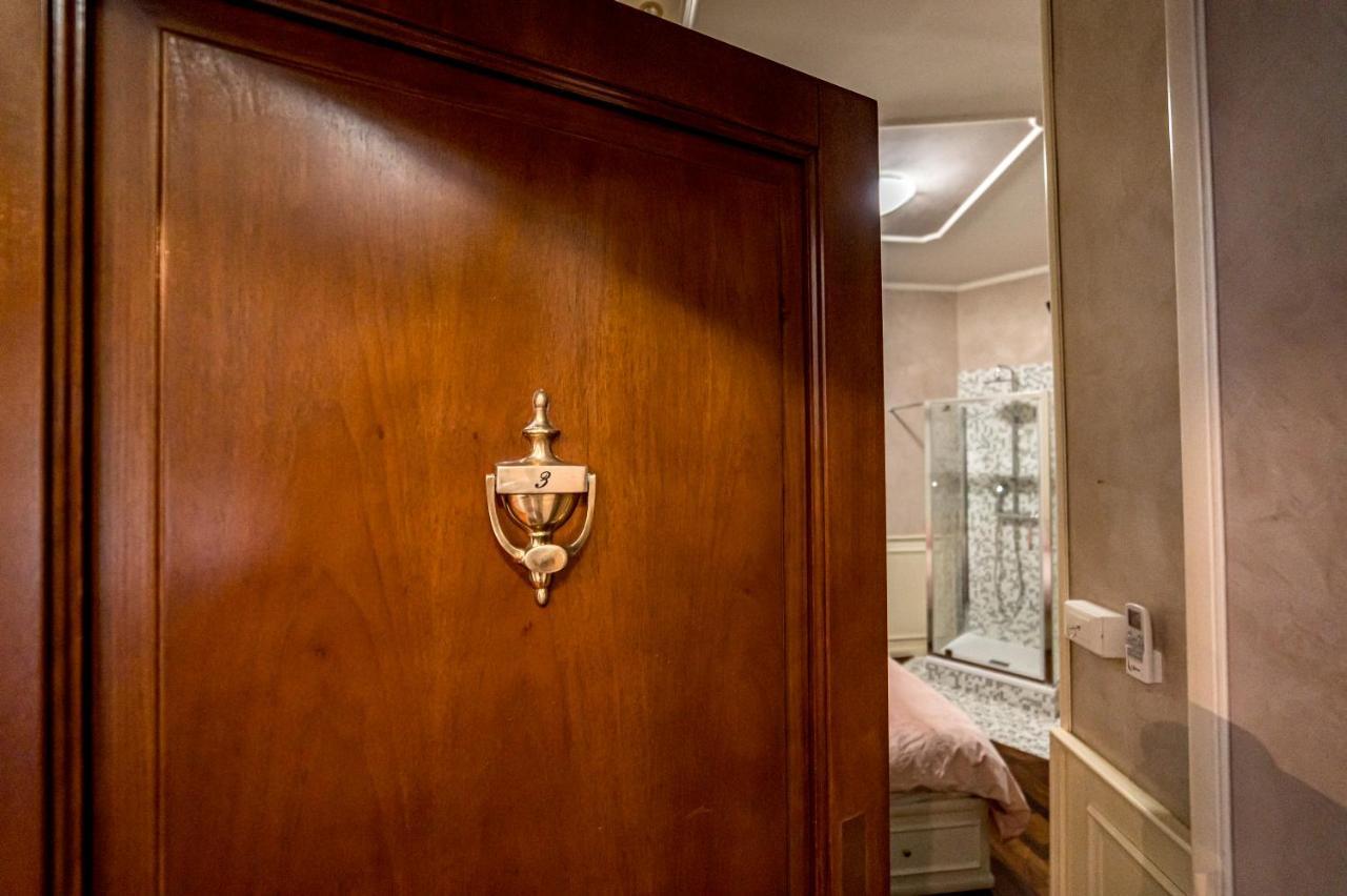 Downtown Luxury B&B - Termini Train Station Rome Buitenkant foto