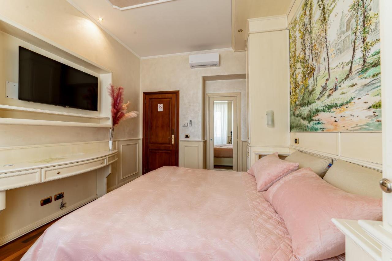 Downtown Luxury B&B - Termini Train Station Rome Buitenkant foto